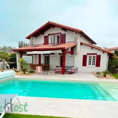 Apartment Kokomo 18 Beautiful With Pool Parking St Jean De Luz Saint-Jean-de-Luz